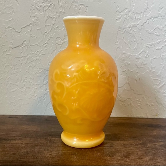 Vintage Avon Amber Spring Bouquet Fragranced Vase Scented Coated Glass 1980s - Picture 2 of 7